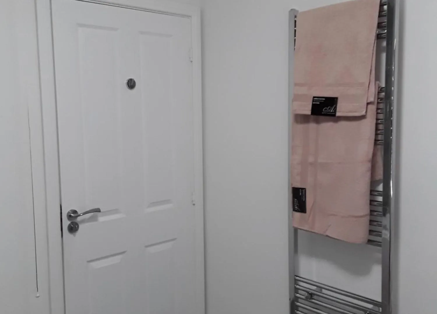 Homestay Hams Rest Place - Strictly Only One Guest Allowed In One Room A Second Accompanying Person Will Not Be Allowed Into The Property Birmingham United Kingdom